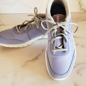 Women's Reebok Shoes - Size 9 1/2